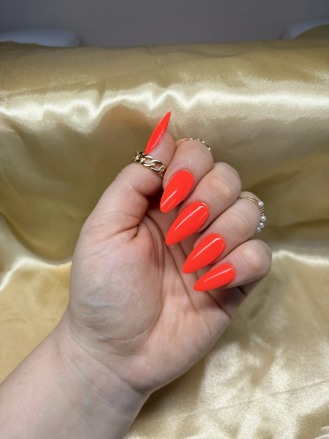 Einfarbige Press-On Nails Glossy – Neon Koralle